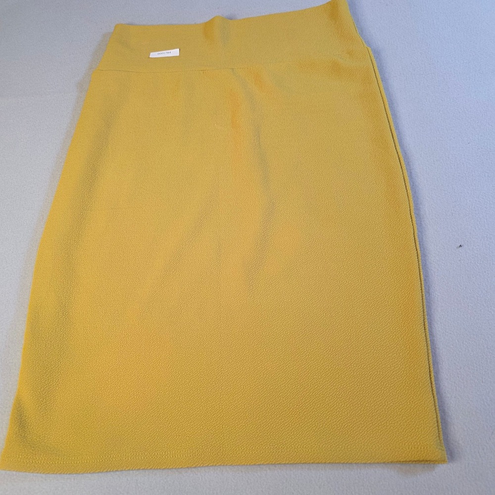 LuLaRoe Cassie Pencil Skirt Medium Mustard Yellow Textured Crepe Knit High Waist